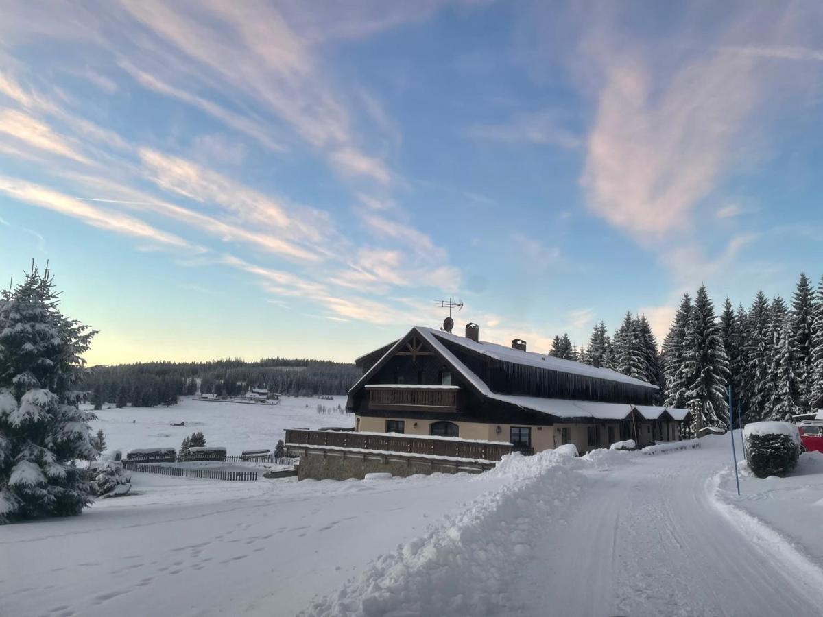 Pension Hones Horska Kvilda Buitenkant foto