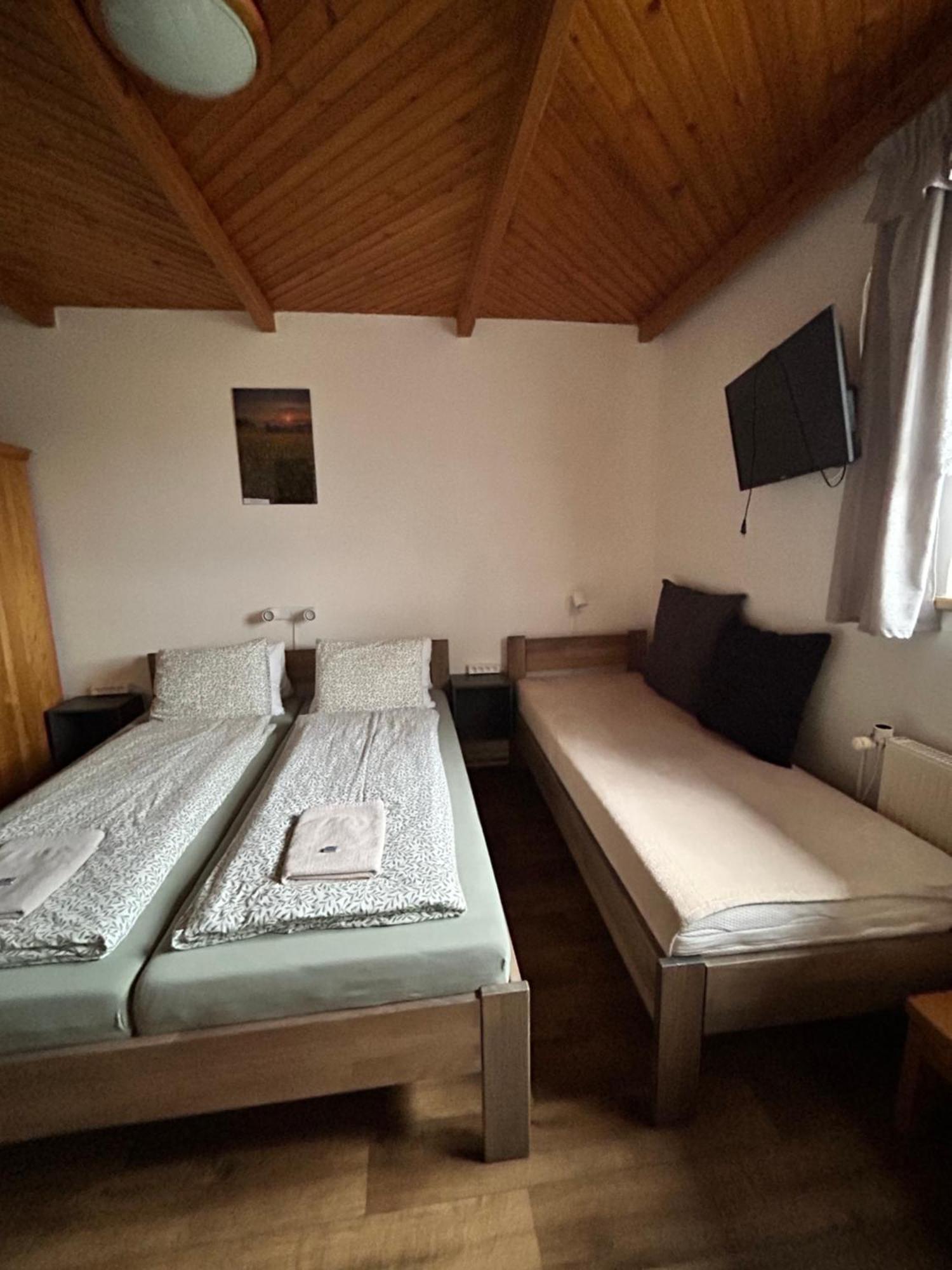 Pension Hones Horska Kvilda Buitenkant foto
